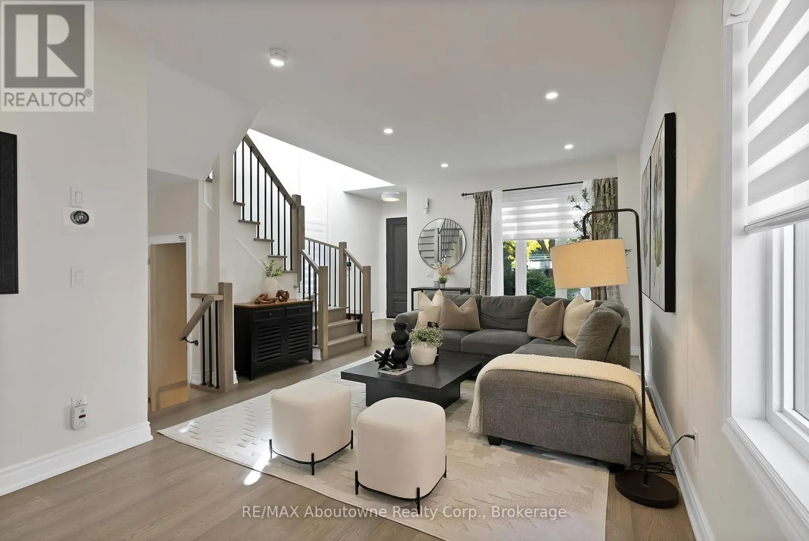 2599 CASTLE HILL CRESCENT