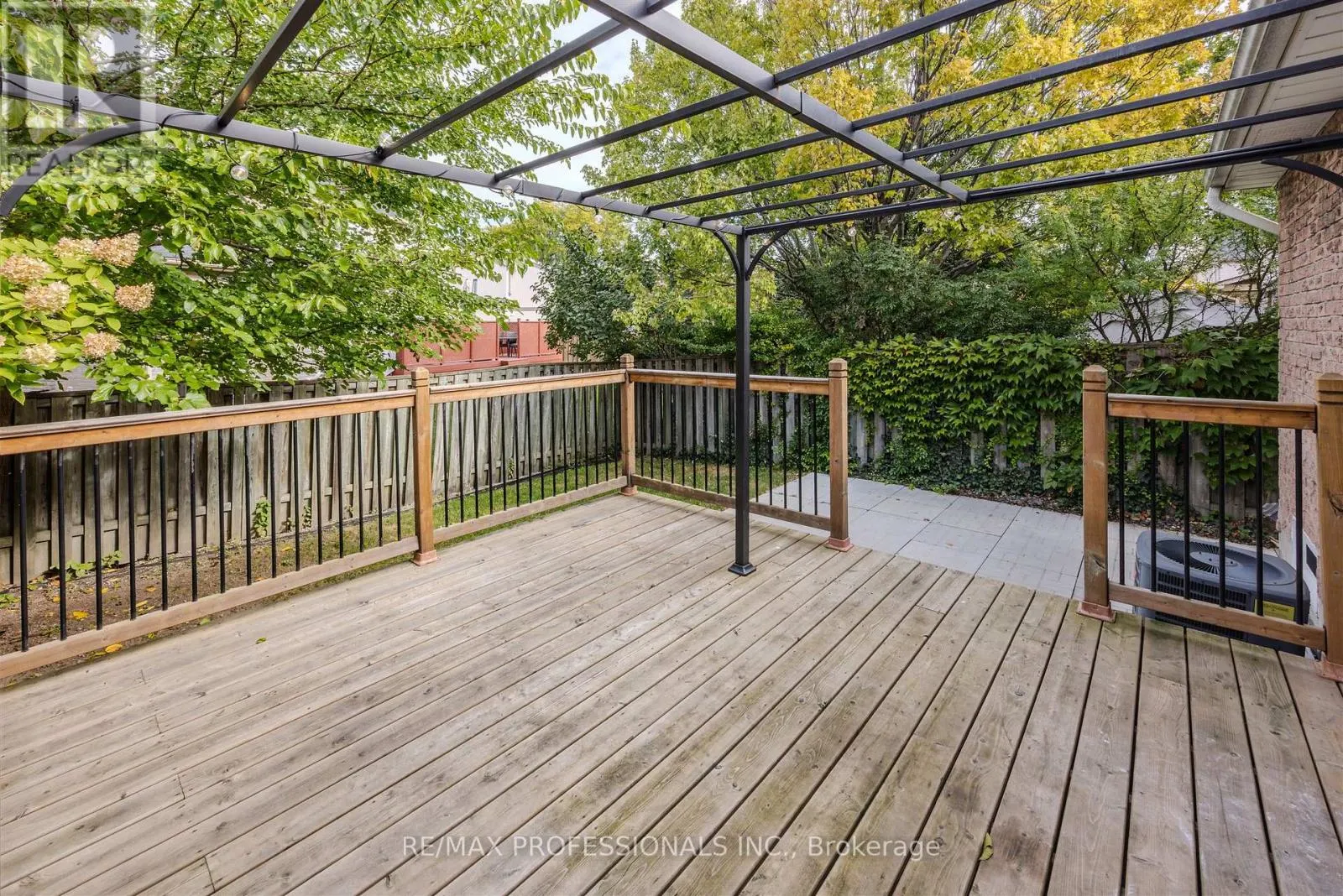 81 MILLBOROUGH CRESCENT