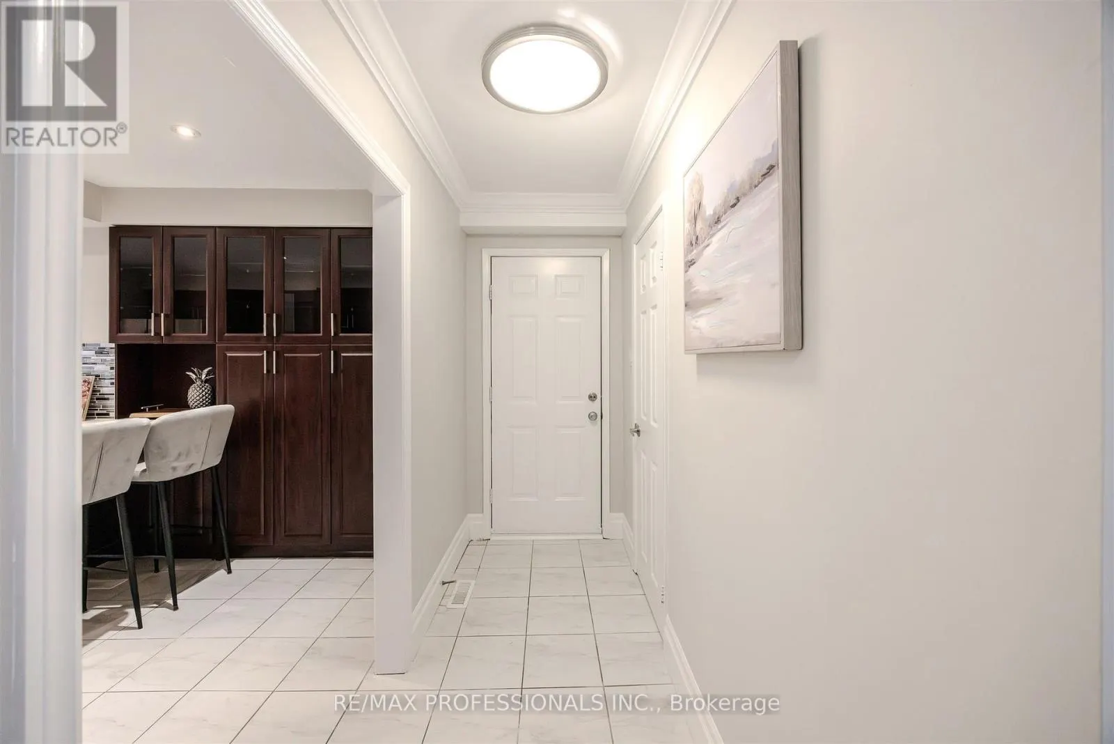 81 MILLBOROUGH CRESCENT