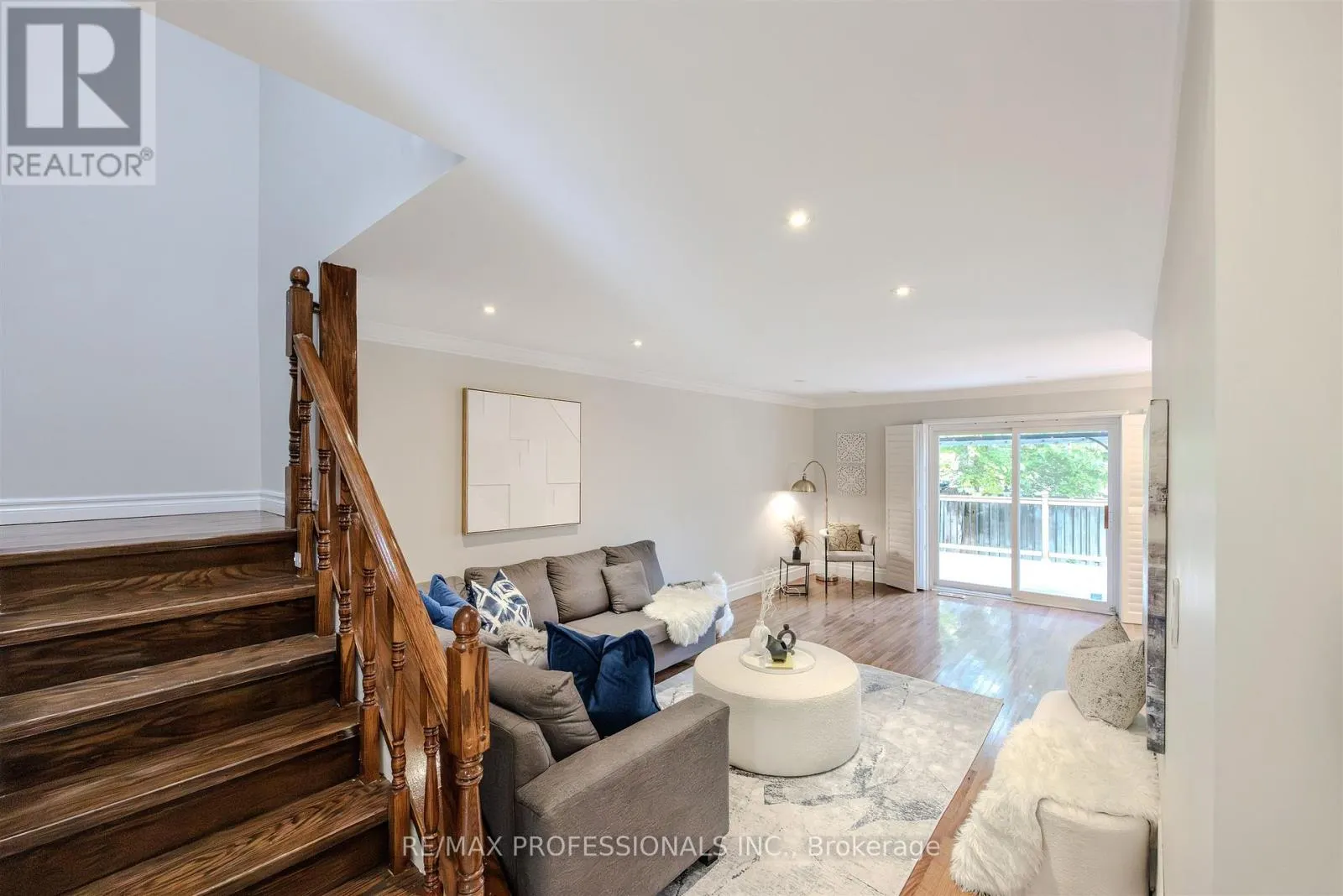 81 MILLBOROUGH CRESCENT