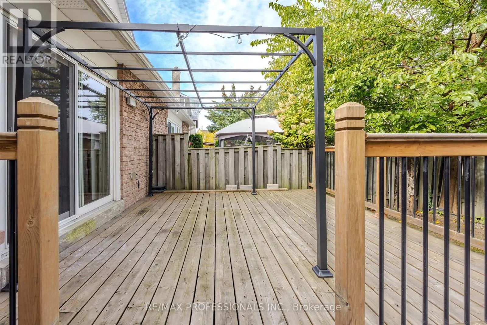 81 MILLBOROUGH CRESCENT