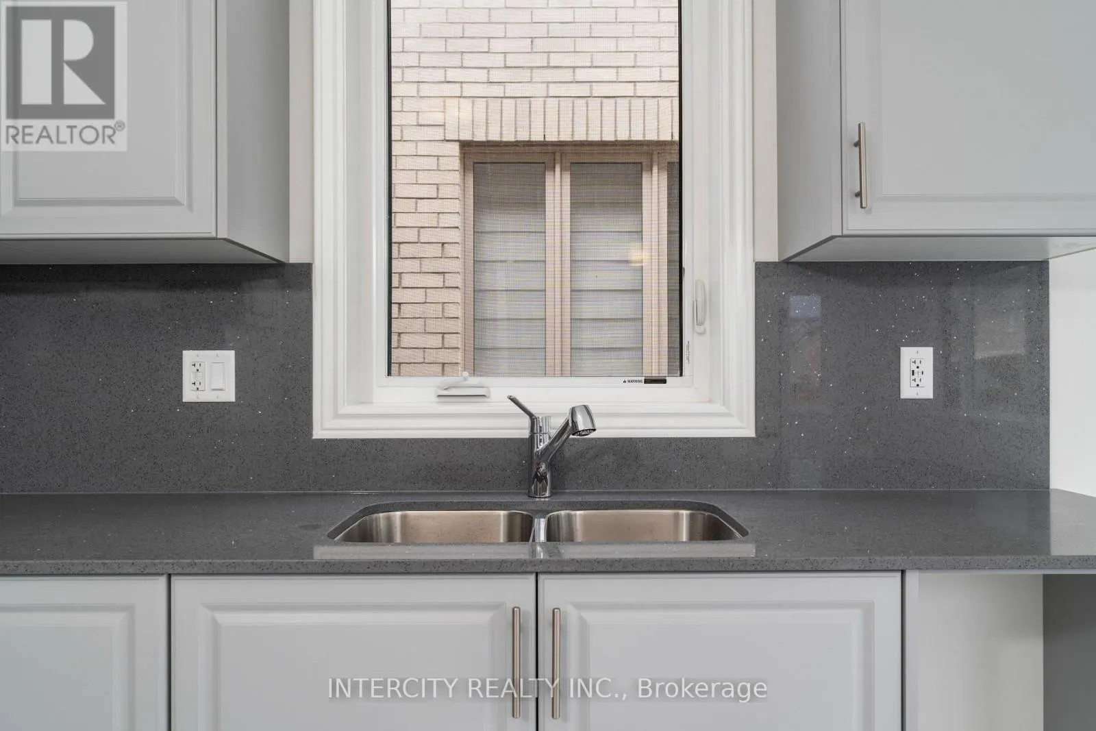 LOT 19 - 9 DOLOMITE DRIVE