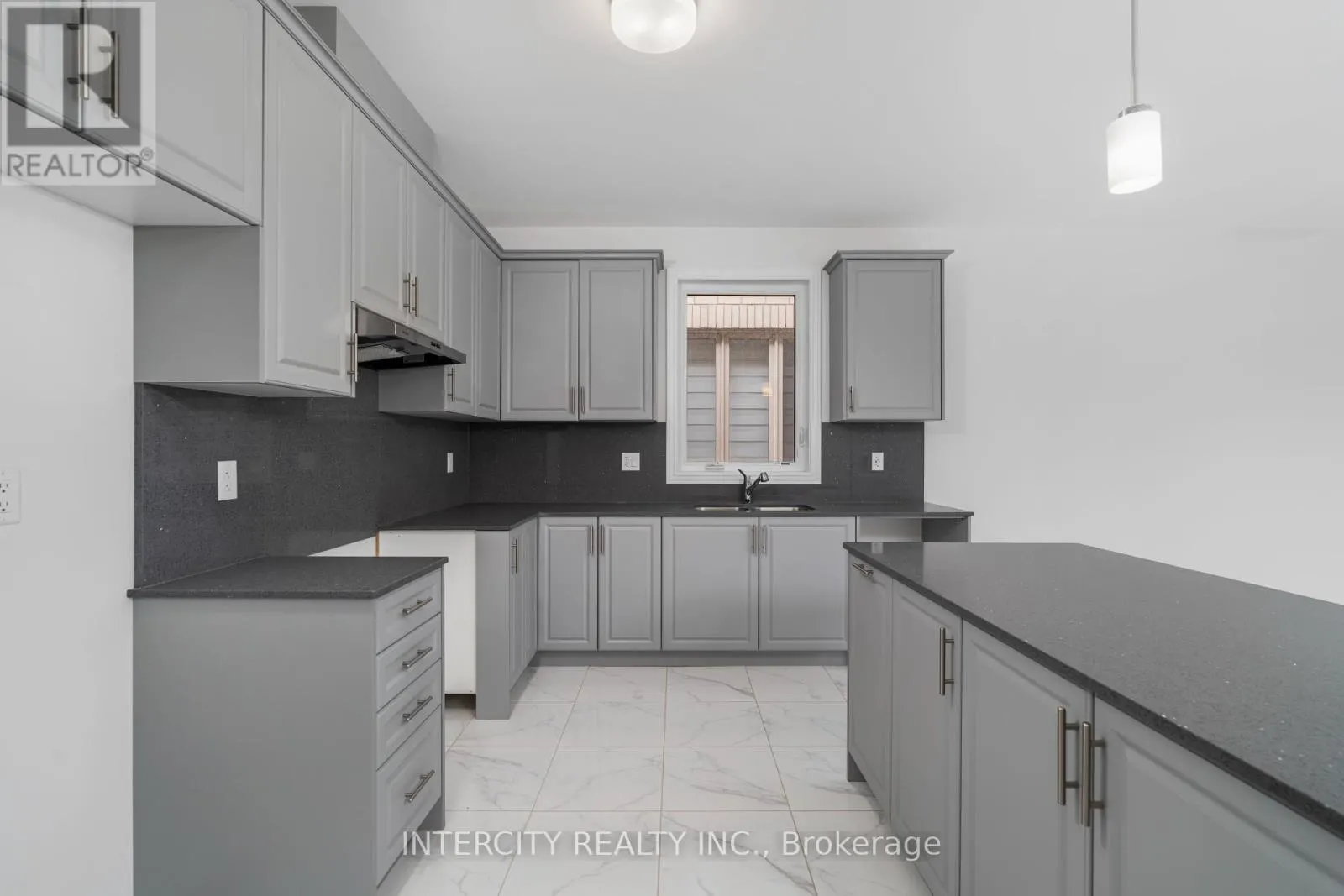 LOT 19 - 9 DOLOMITE DRIVE