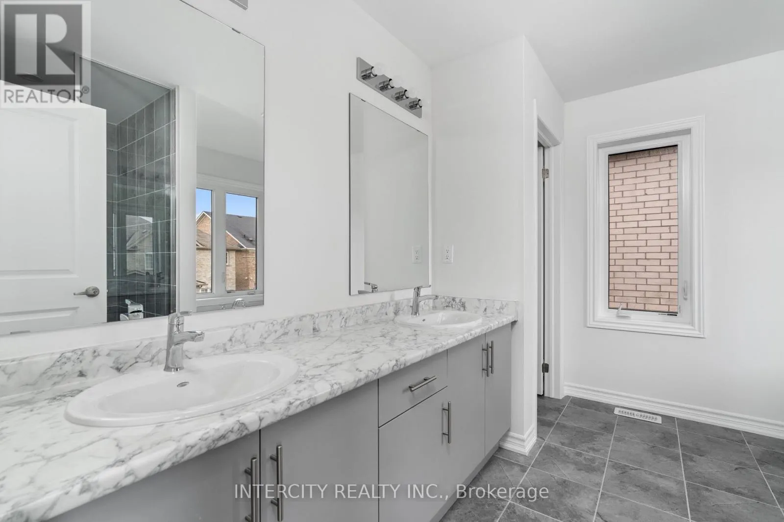 LOT 19 - 9 DOLOMITE DRIVE