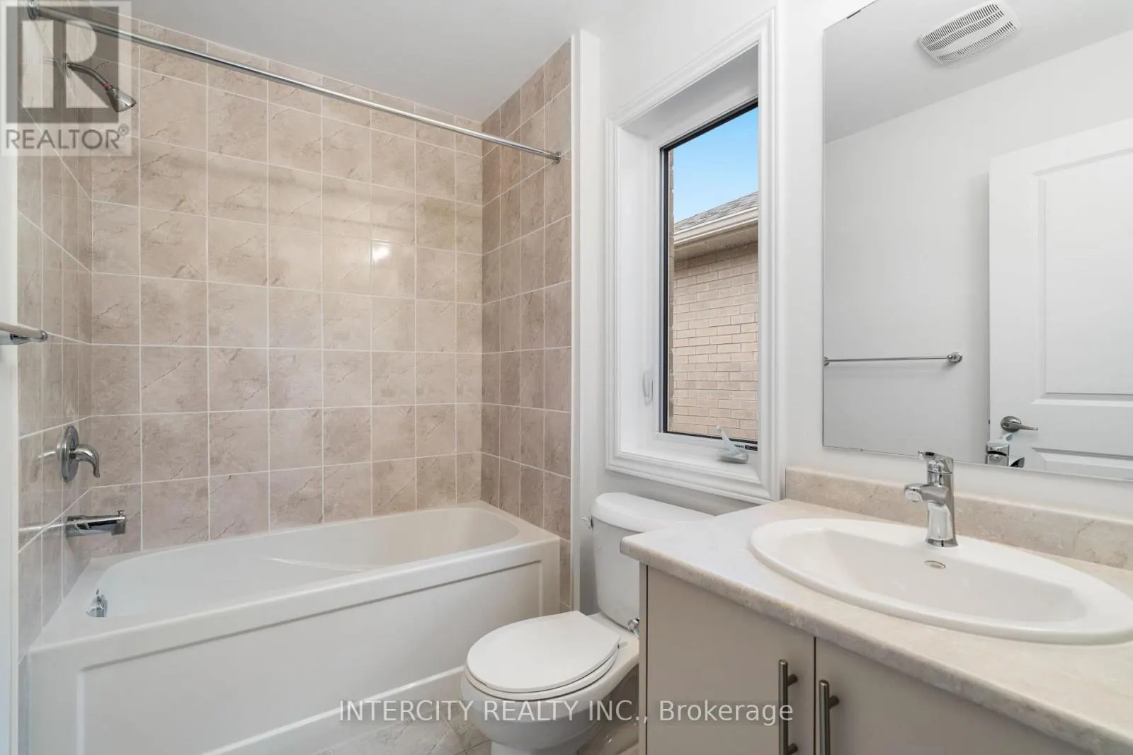 LOT 19 - 9 DOLOMITE DRIVE