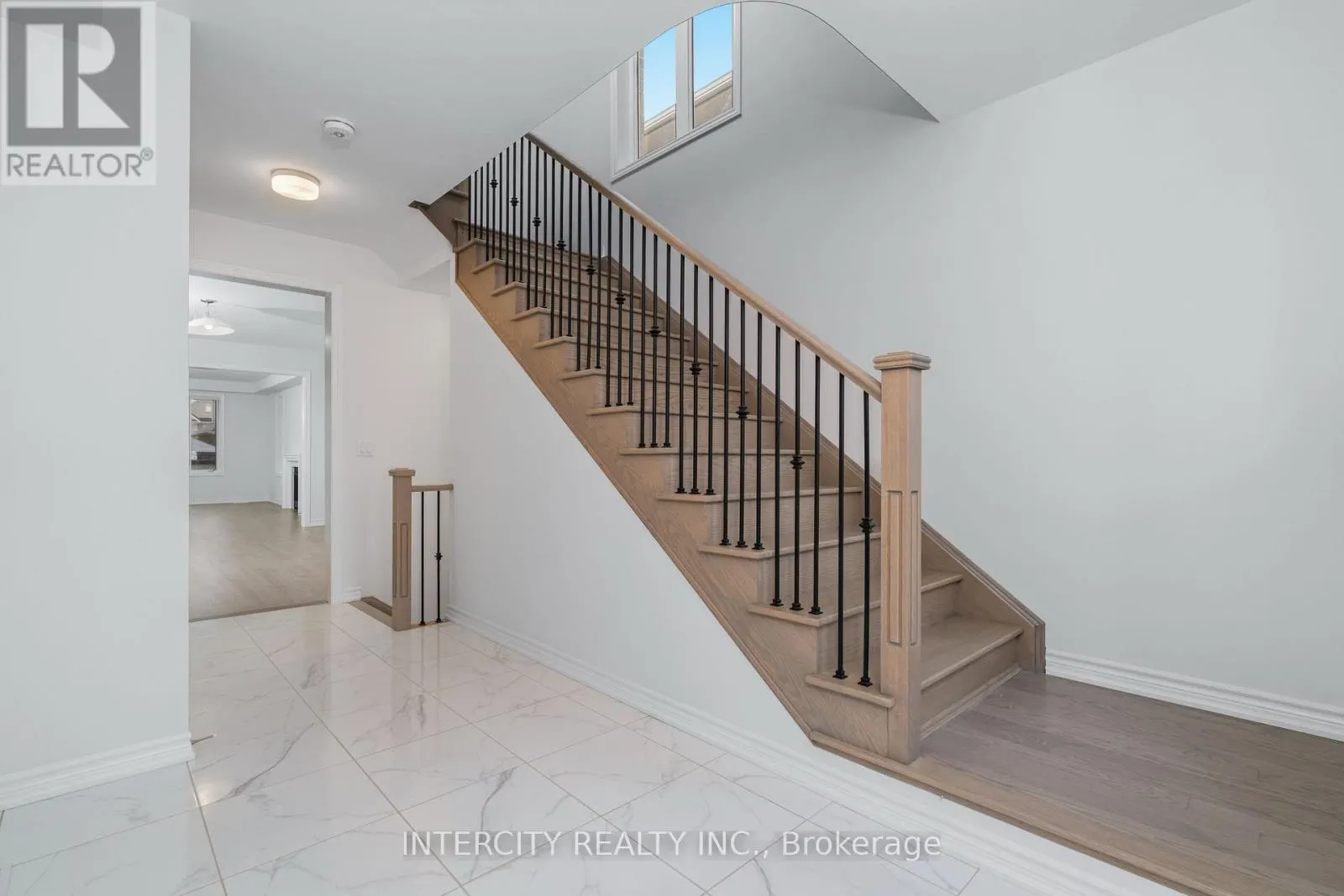 LOT 19 - 9 DOLOMITE DRIVE