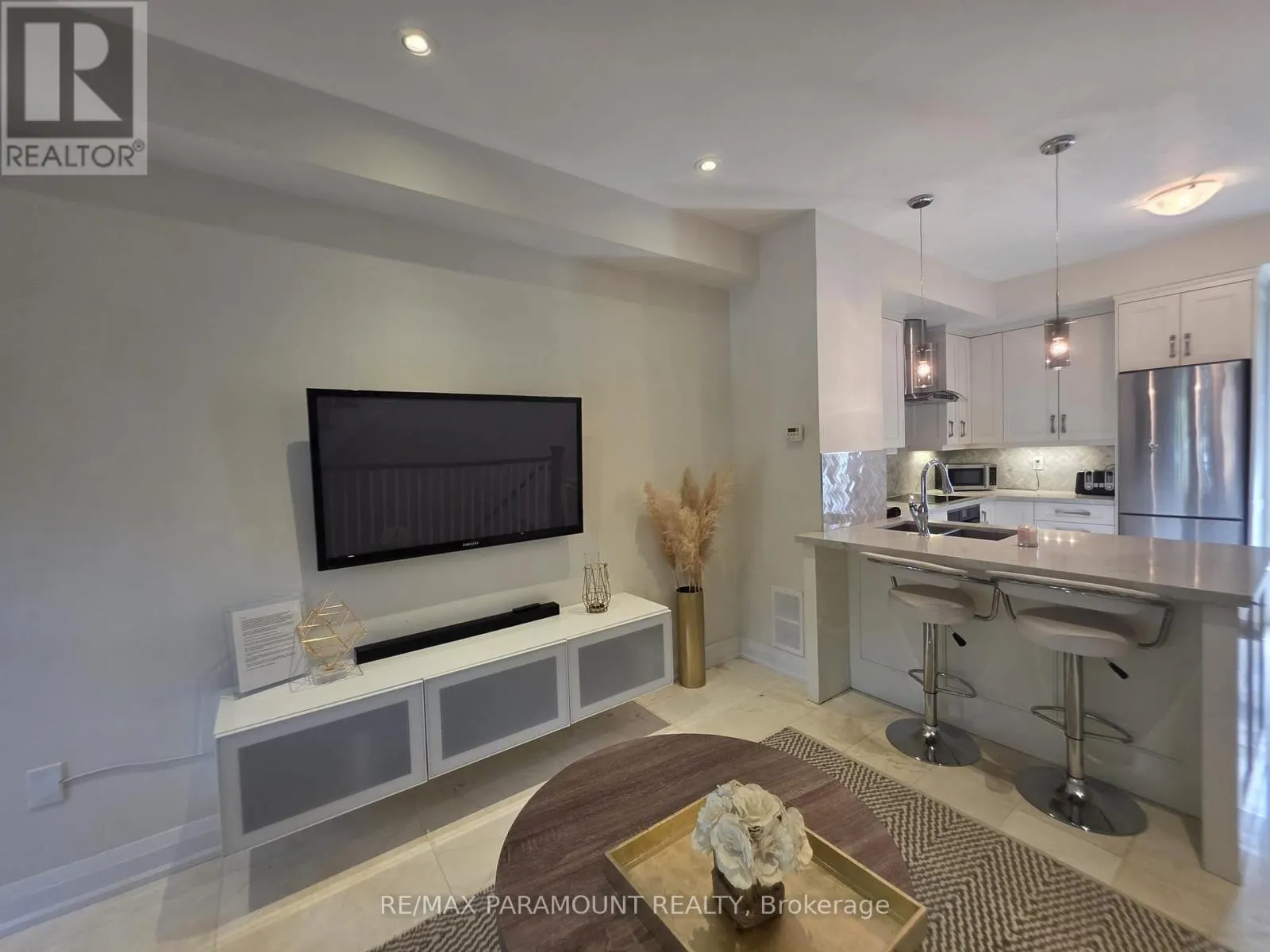 12 - 3077 CAWTHRA ROAD