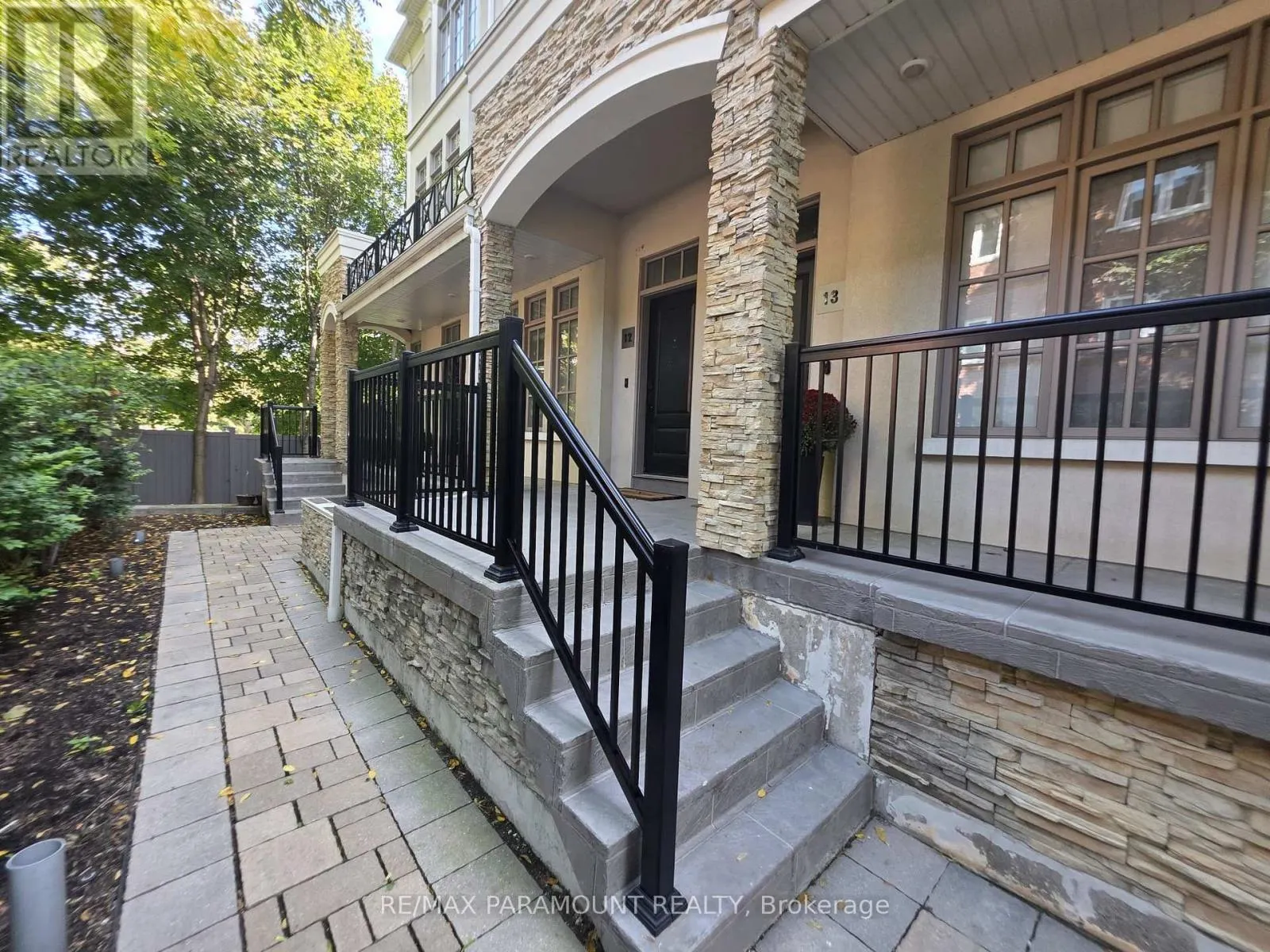 12 - 3077 CAWTHRA ROAD