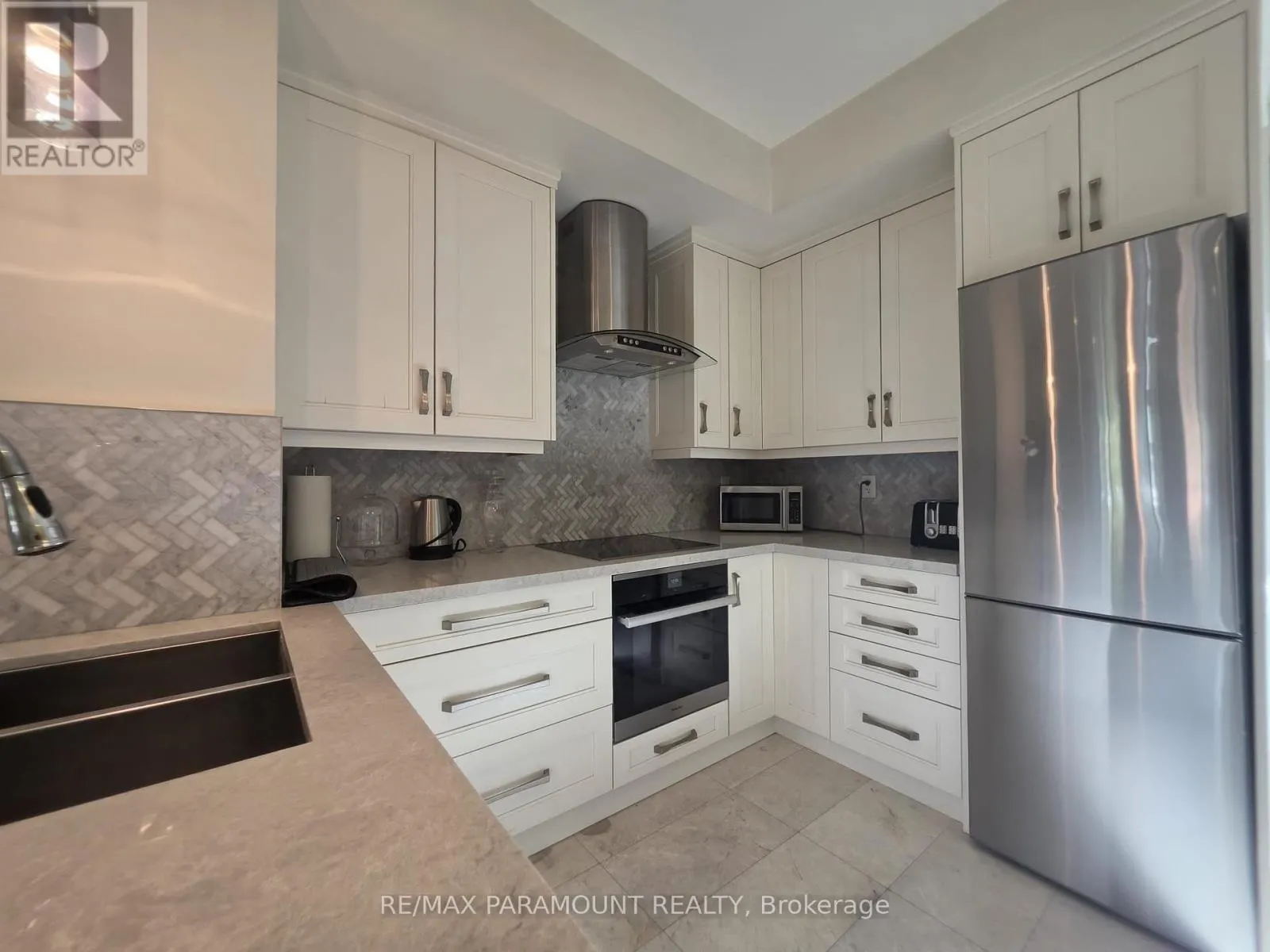 12 - 3077 CAWTHRA ROAD