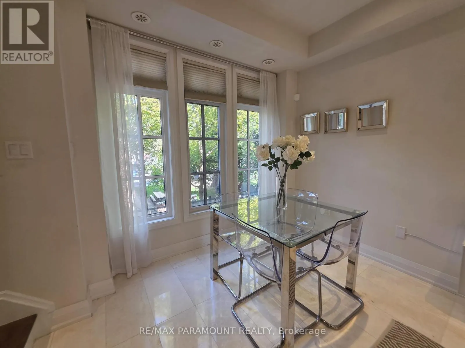 12 - 3077 CAWTHRA ROAD