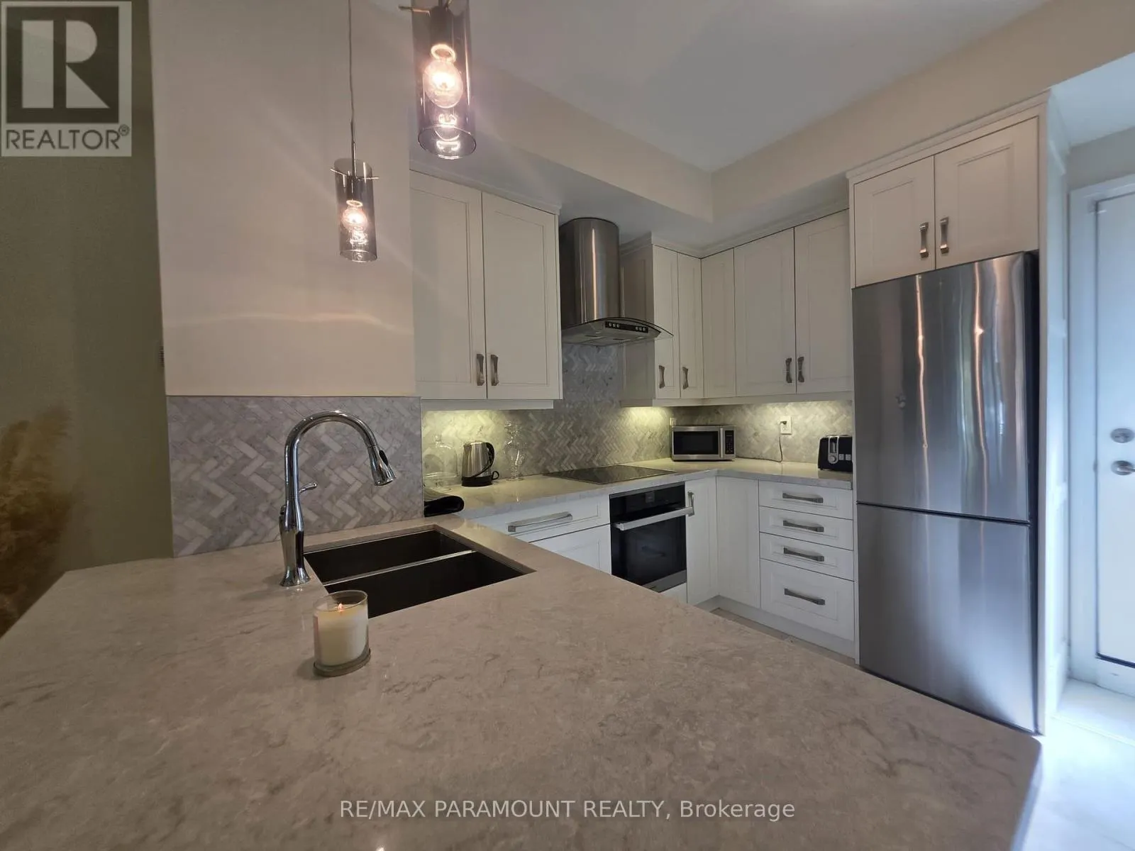 12 - 3077 CAWTHRA ROAD