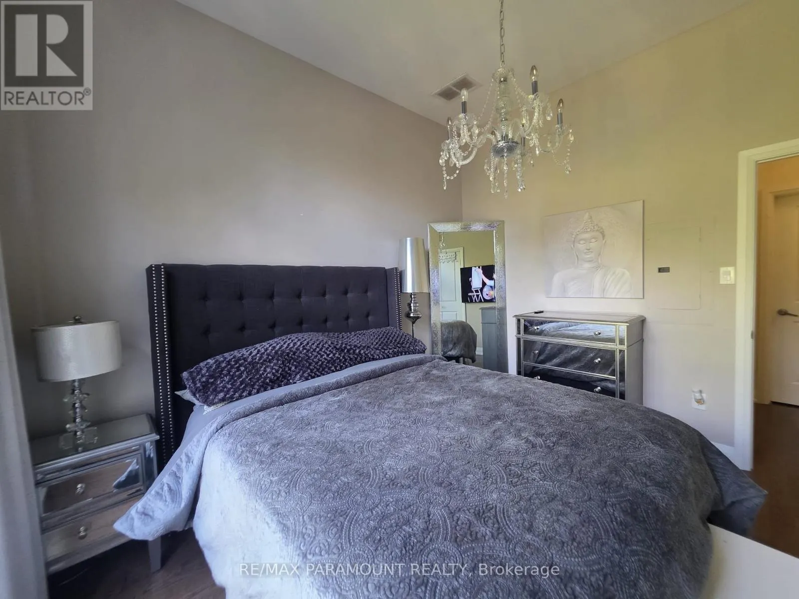 12 - 3077 CAWTHRA ROAD