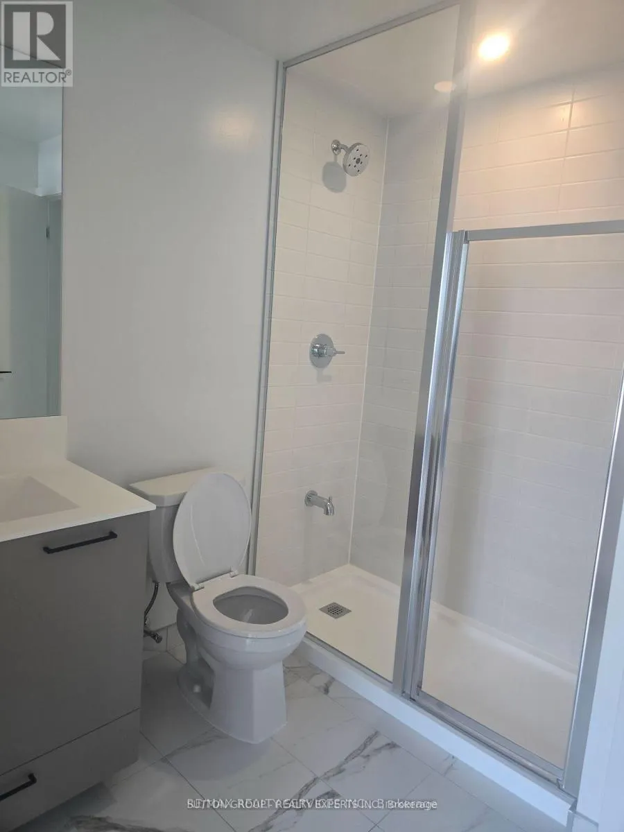 203 - 10 LAGERFELD DRIVE