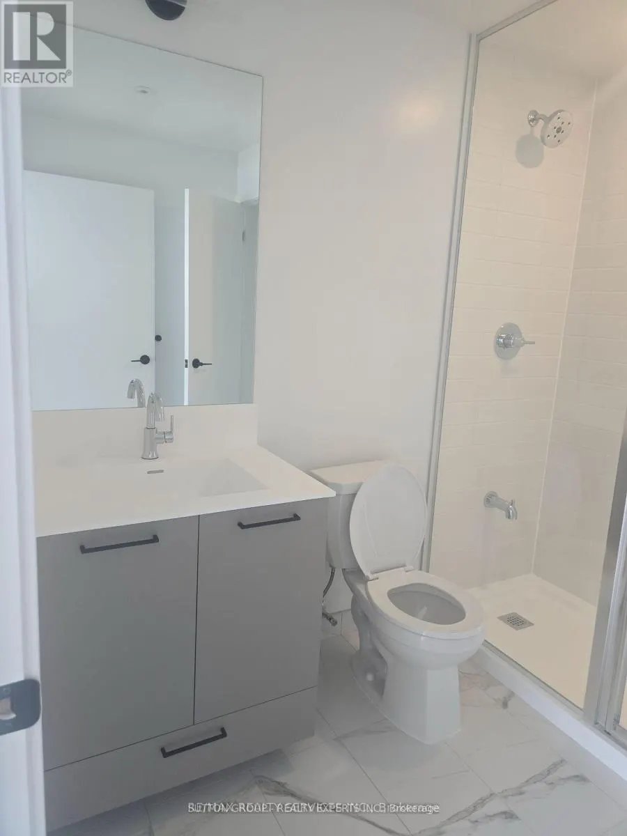 203 - 10 LAGERFELD DRIVE