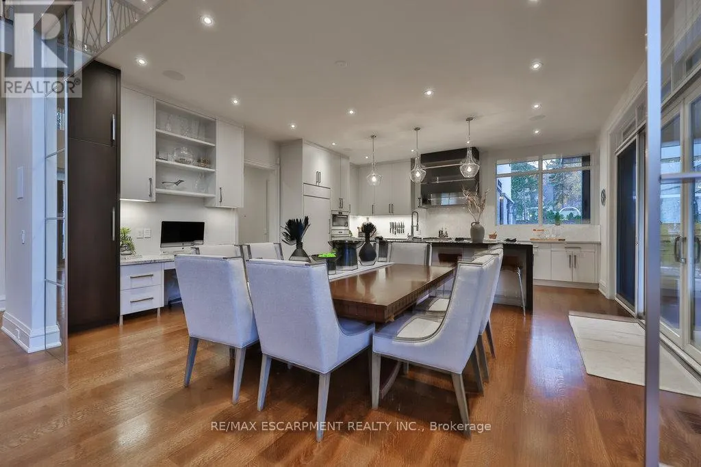 1293 WOODLAND AVENUE