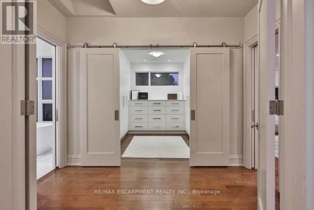 1293 WOODLAND AVENUE