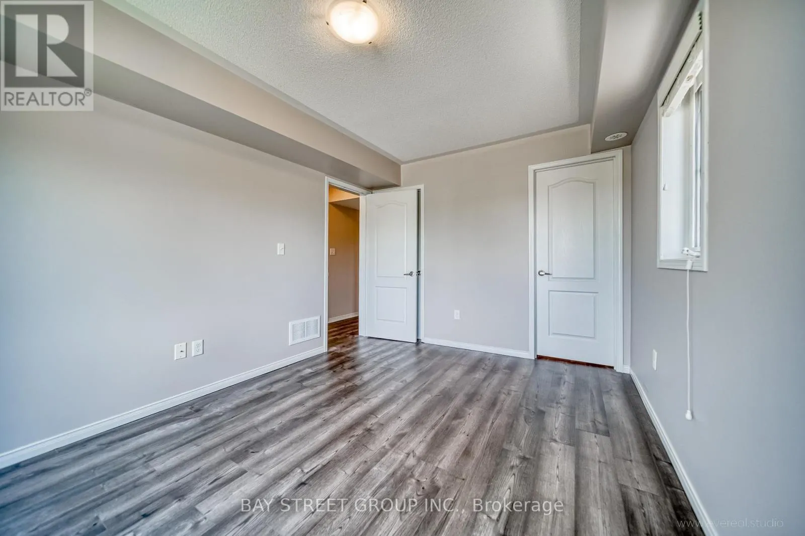 16 - 2444 POST ROAD