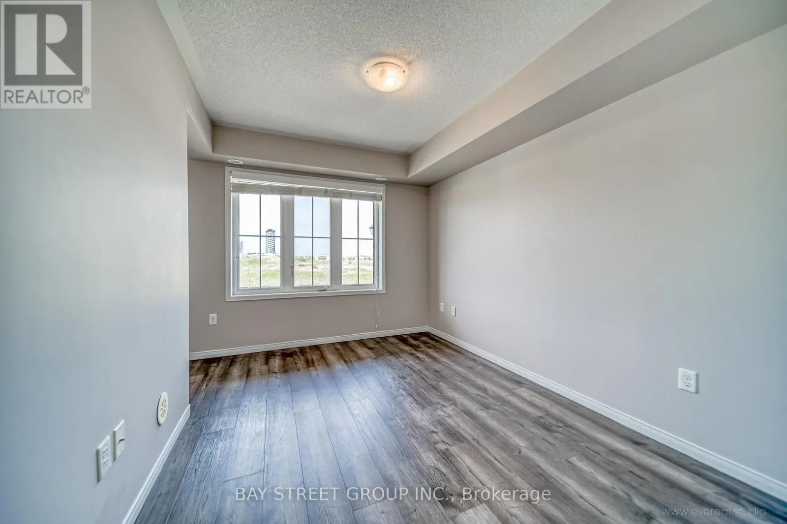 16 - 2444 POST ROAD