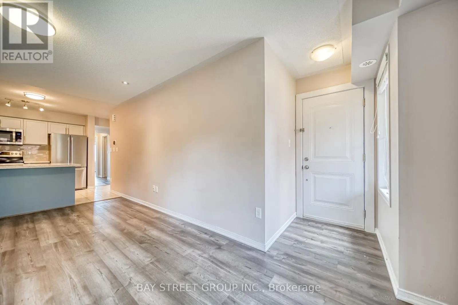 16 - 2444 POST ROAD