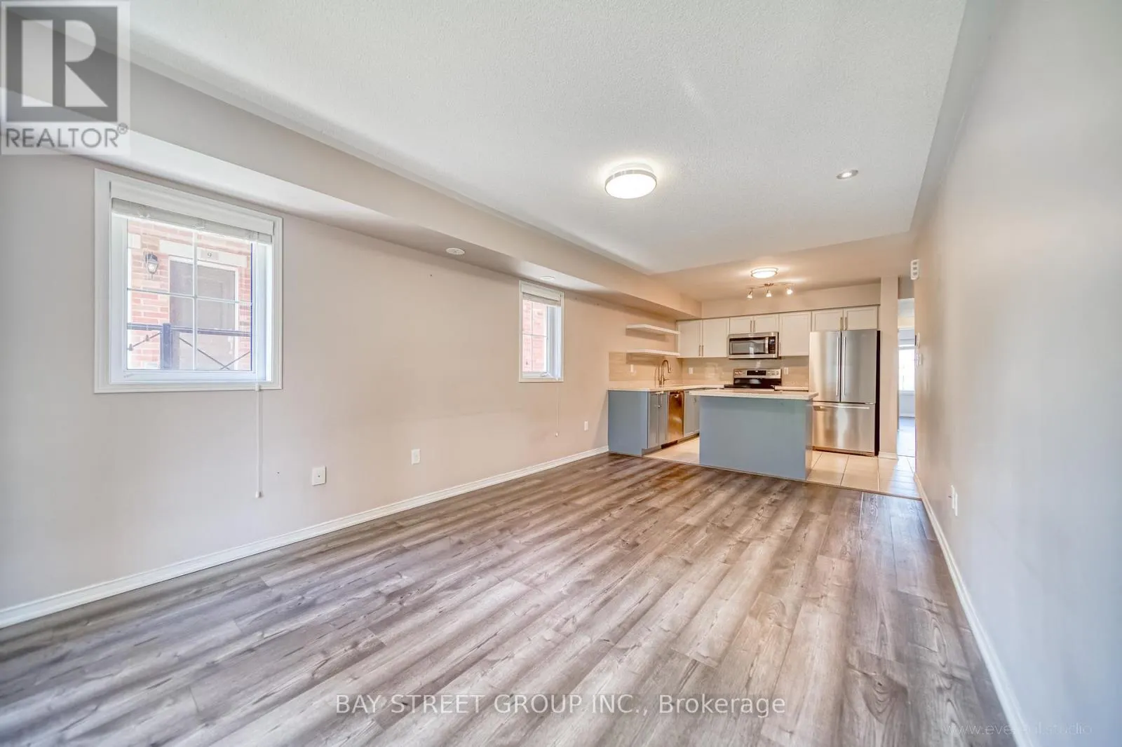 16 - 2444 POST ROAD