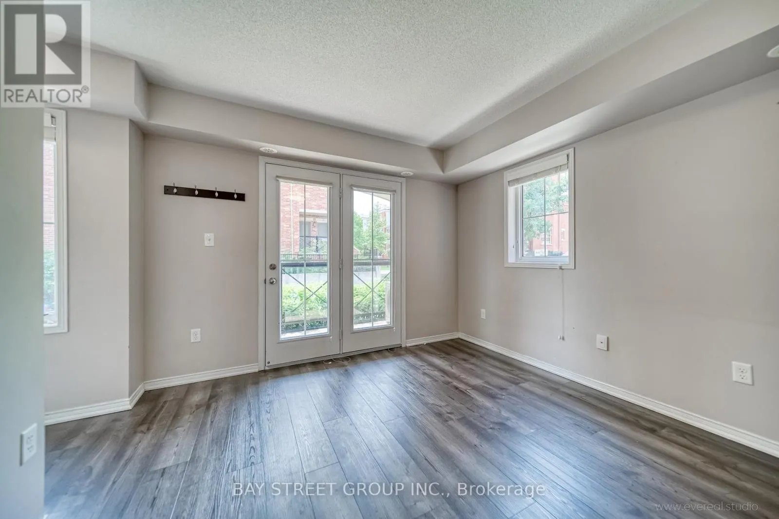 16 - 2444 POST ROAD