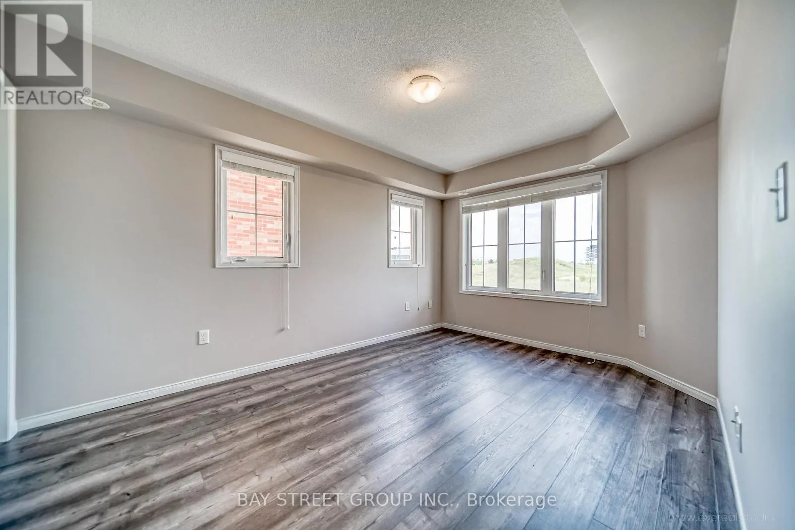 16 - 2444 POST ROAD