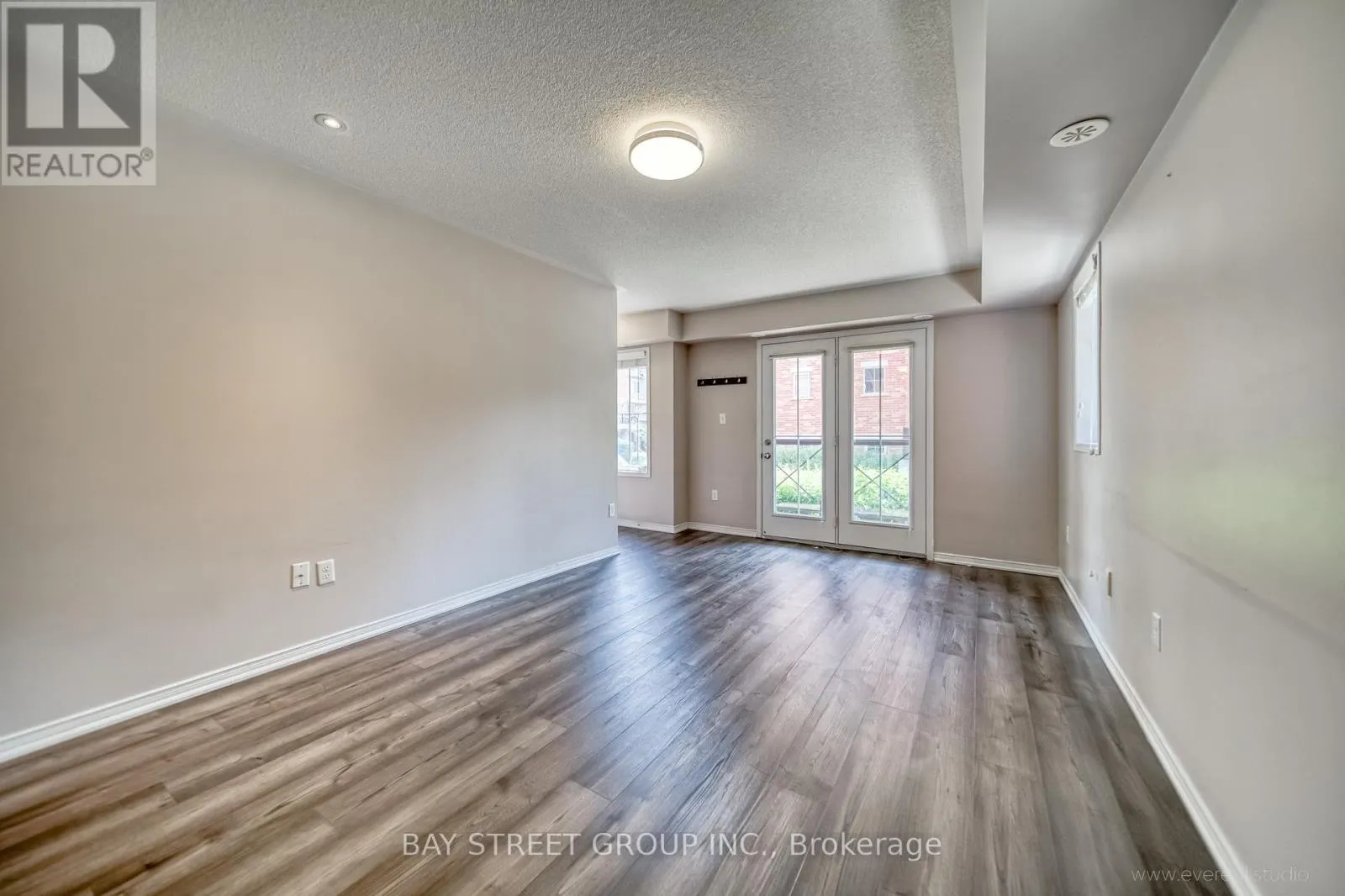 16 - 2444 POST ROAD