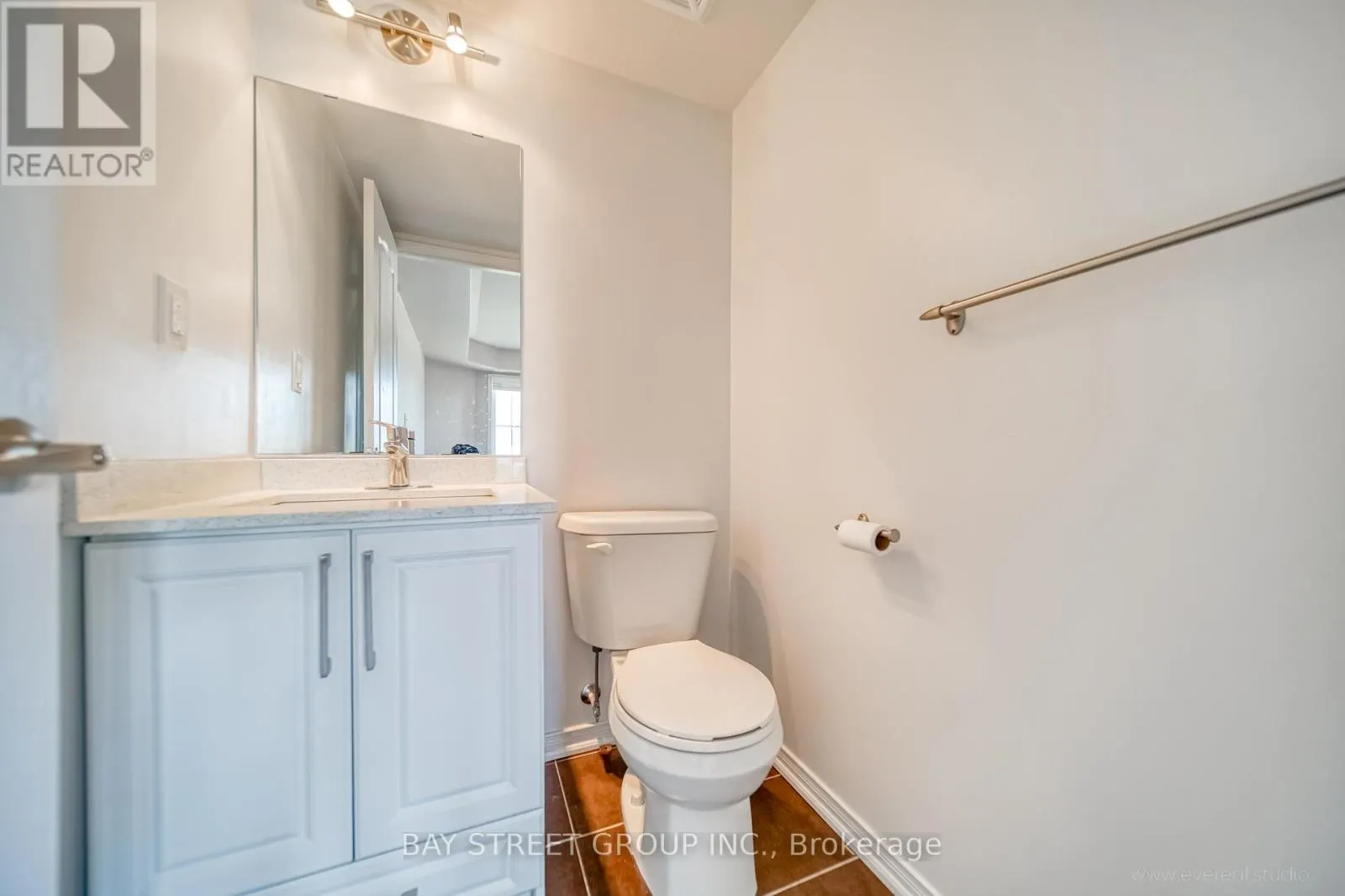 16 - 2444 POST ROAD