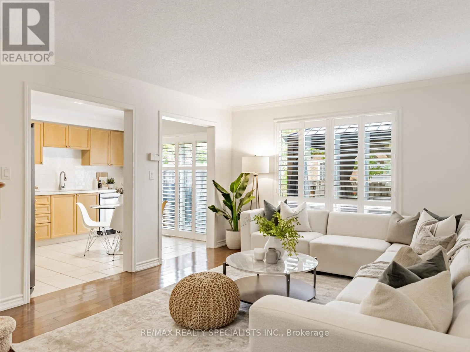 2418 BAINTREE CRESCENT