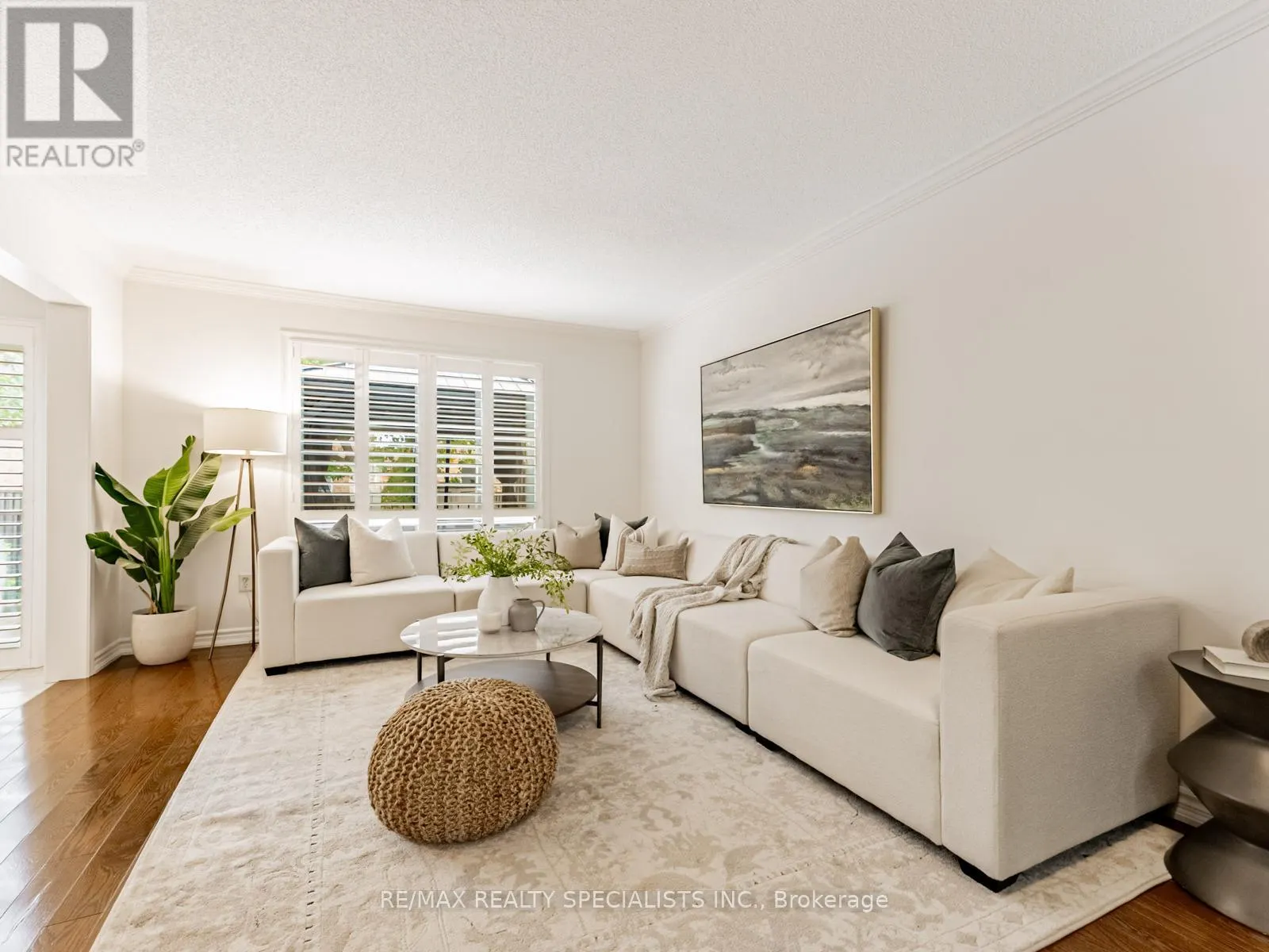 2418 BAINTREE CRESCENT