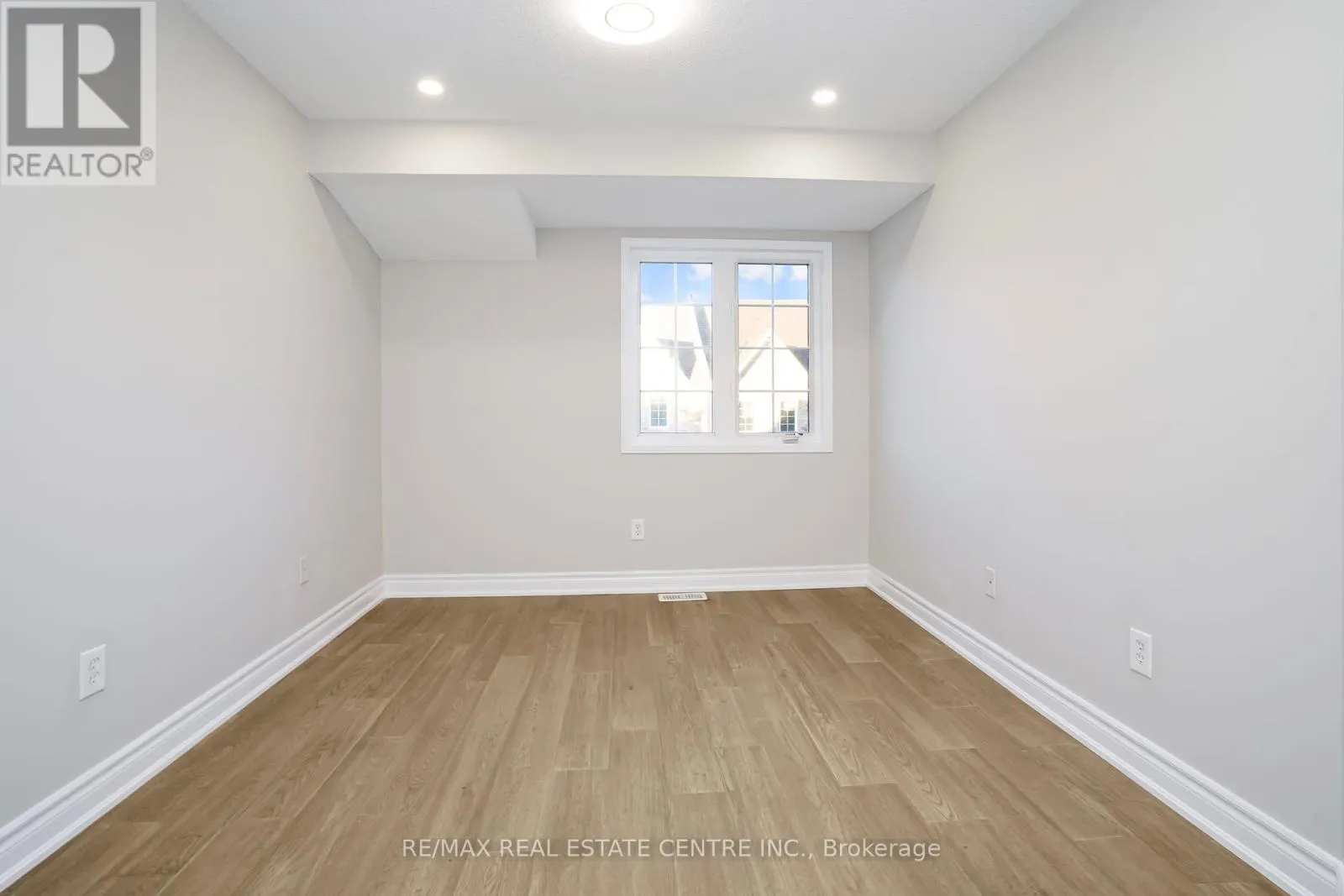 165 - 5255 PALMETTO PLACE
