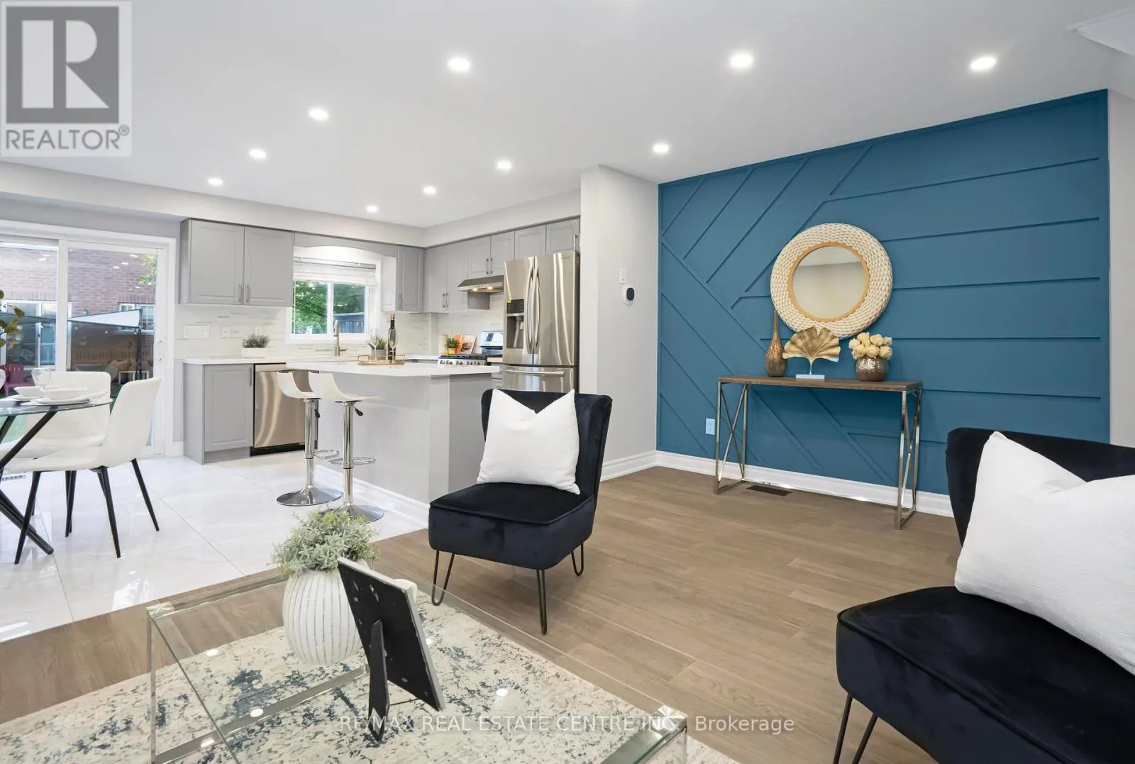 165 - 5255 PALMETTO PLACE