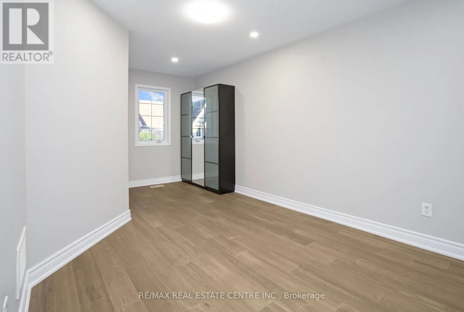 165 - 5255 PALMETTO PLACE