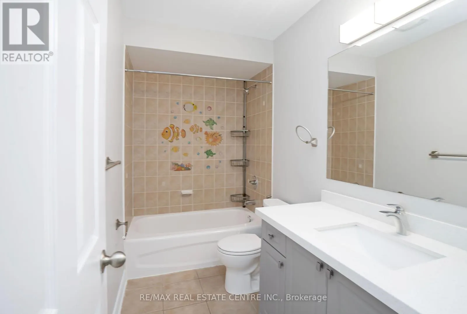 165 - 5255 PALMETTO PLACE