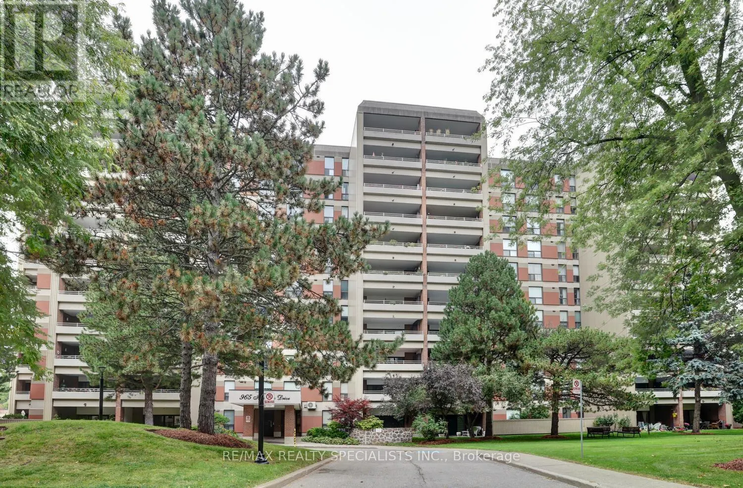 203 - 965 INVERHOUSE DRIVE