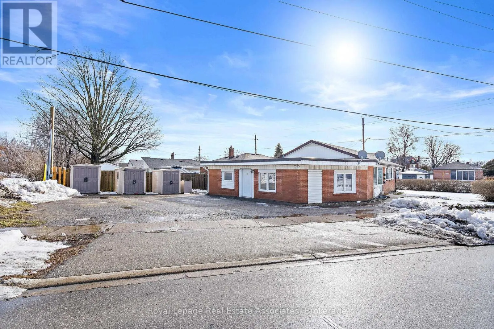 7 REXWAY DRIVE