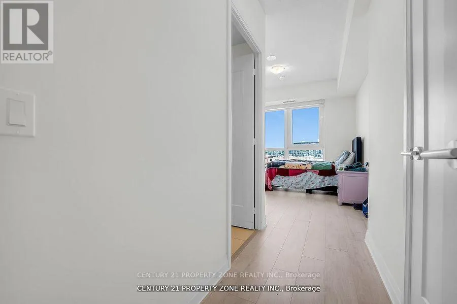 417 - 509 DUNDAS STREET