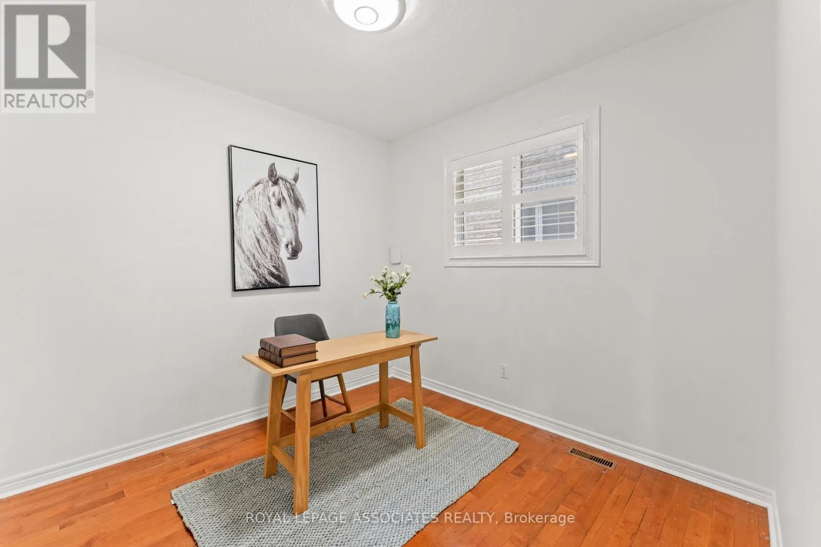 88 SHOWBOAT CRESCENT
