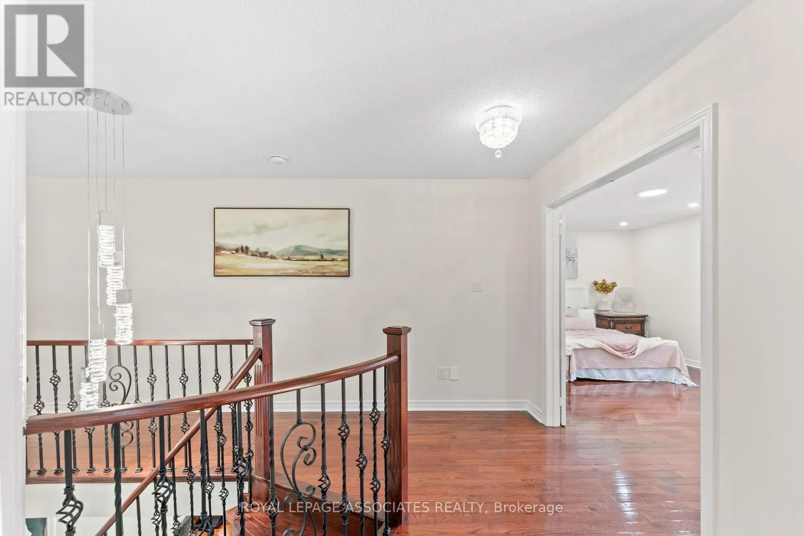88 SHOWBOAT CRESCENT