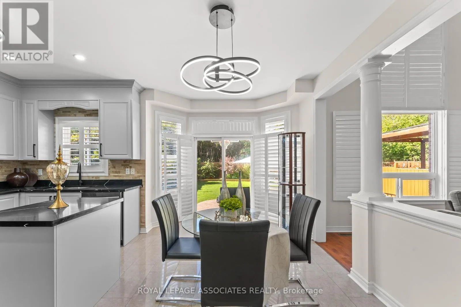 88 SHOWBOAT CRESCENT