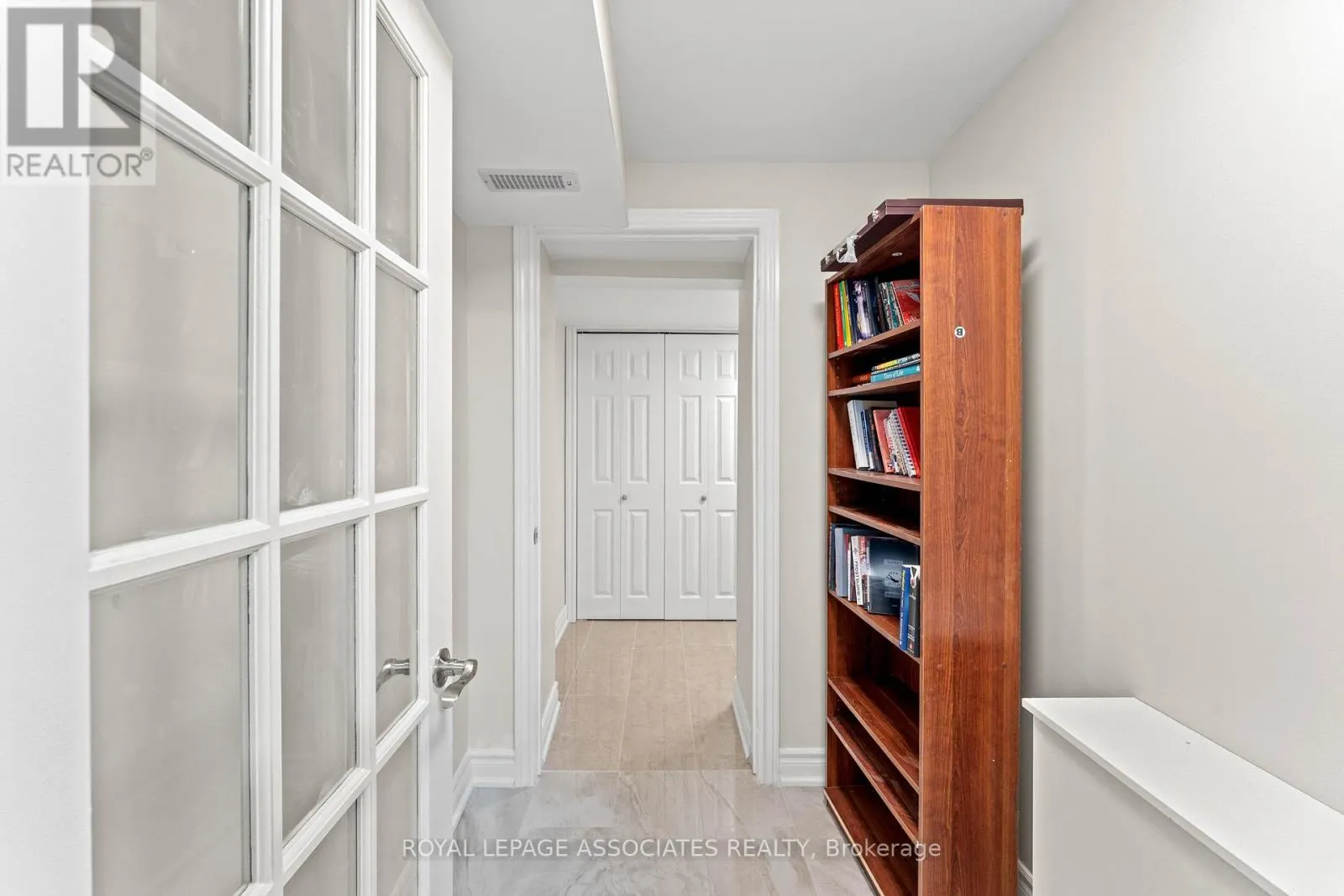 88 SHOWBOAT CRESCENT