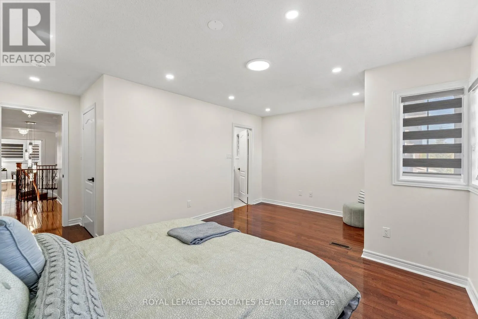 88 SHOWBOAT CRESCENT