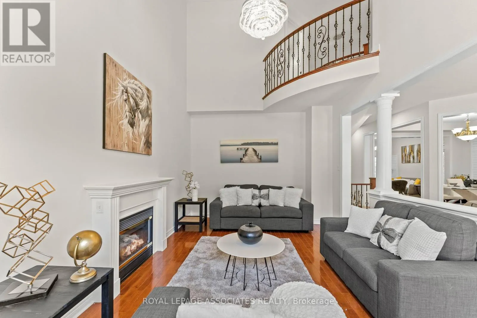 88 SHOWBOAT CRESCENT