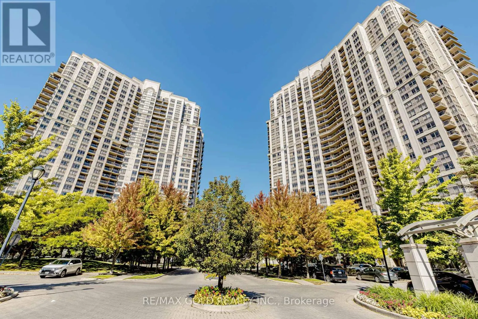 1204 - 710 HUMBERWOOD BOULEVARD