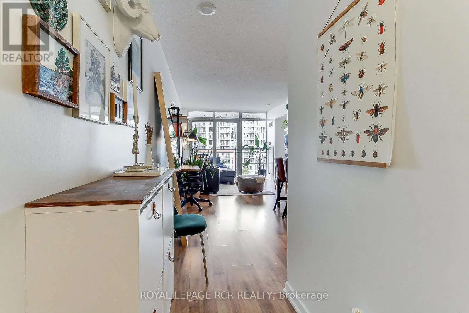 623 - 38 JOE SHUSTER WAY