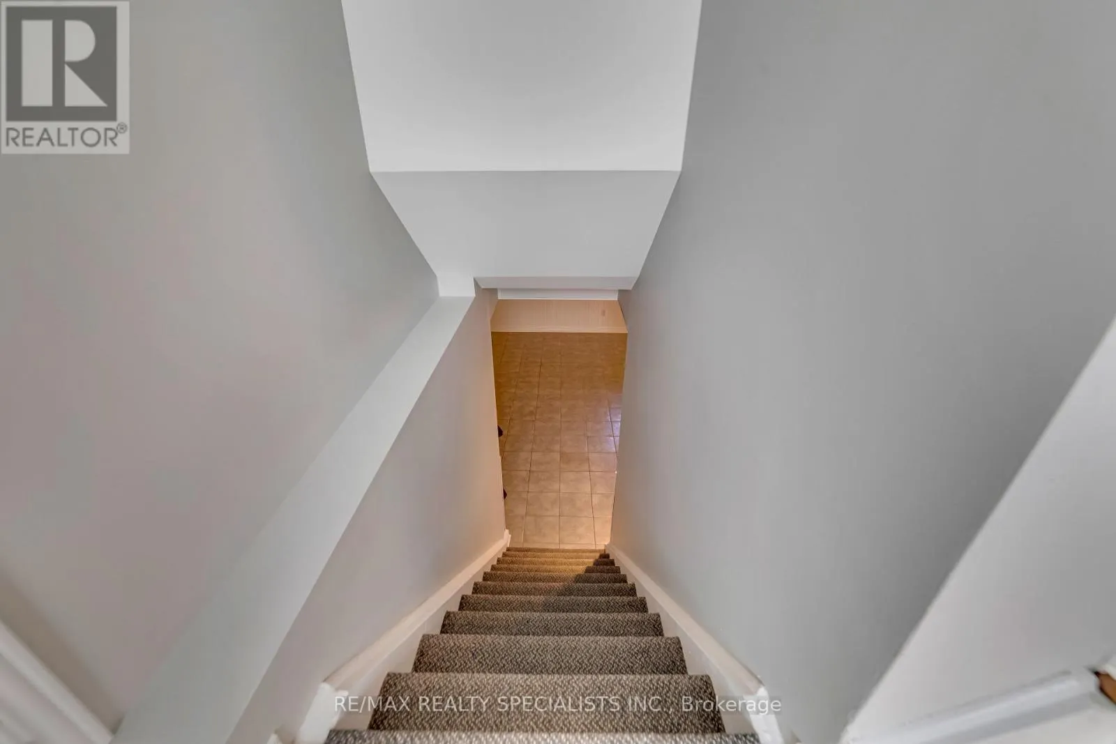 2 TORADA COURT