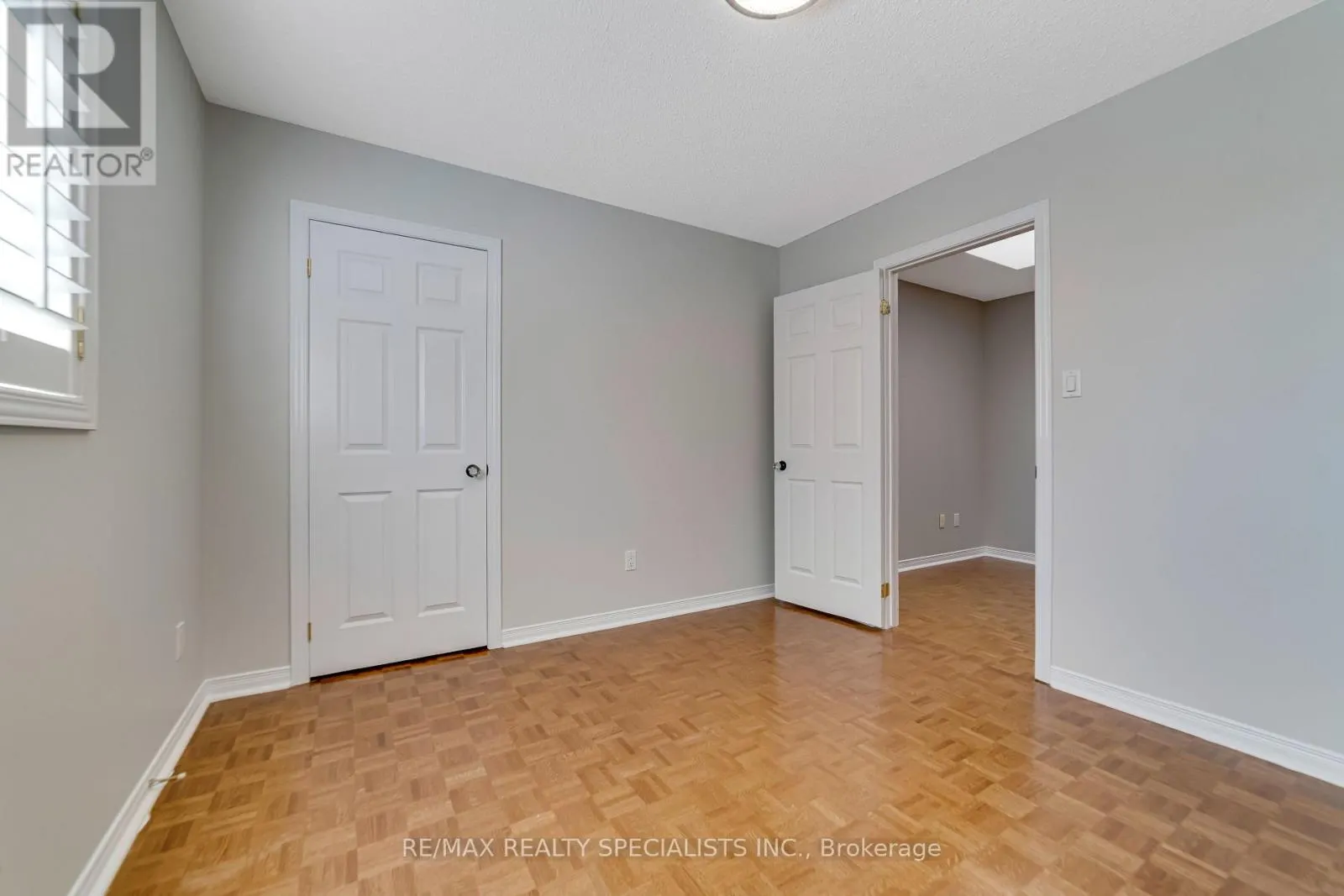 2 TORADA COURT