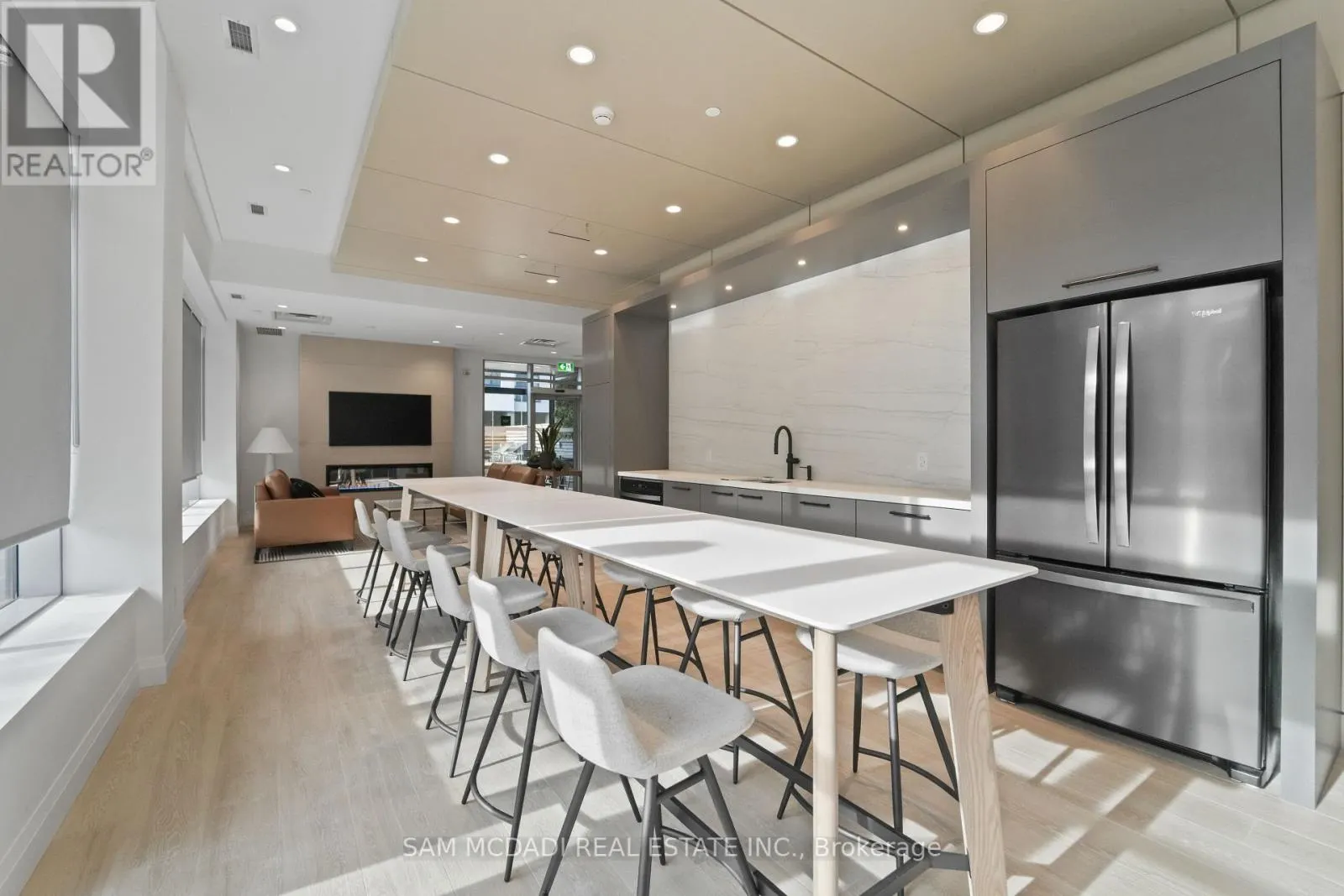 320 - 3250 CARDING MILL TRAIL