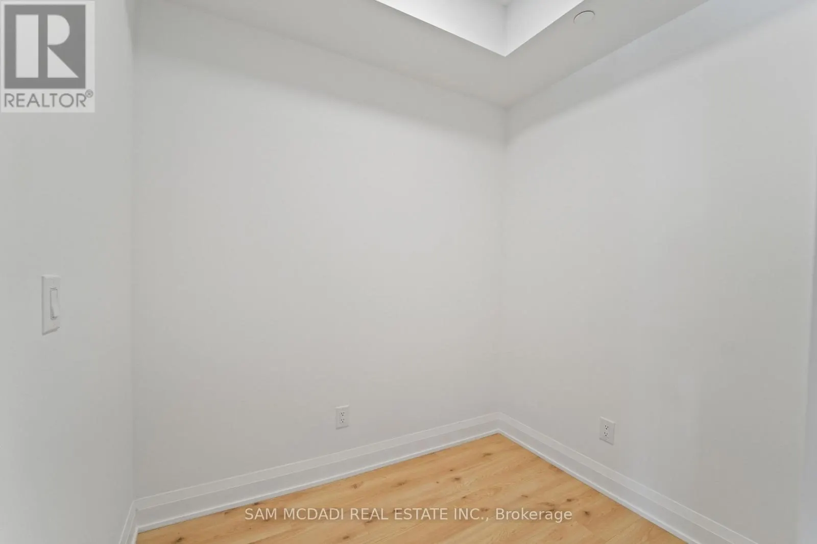 320 - 3250 CARDING MILL TRAIL