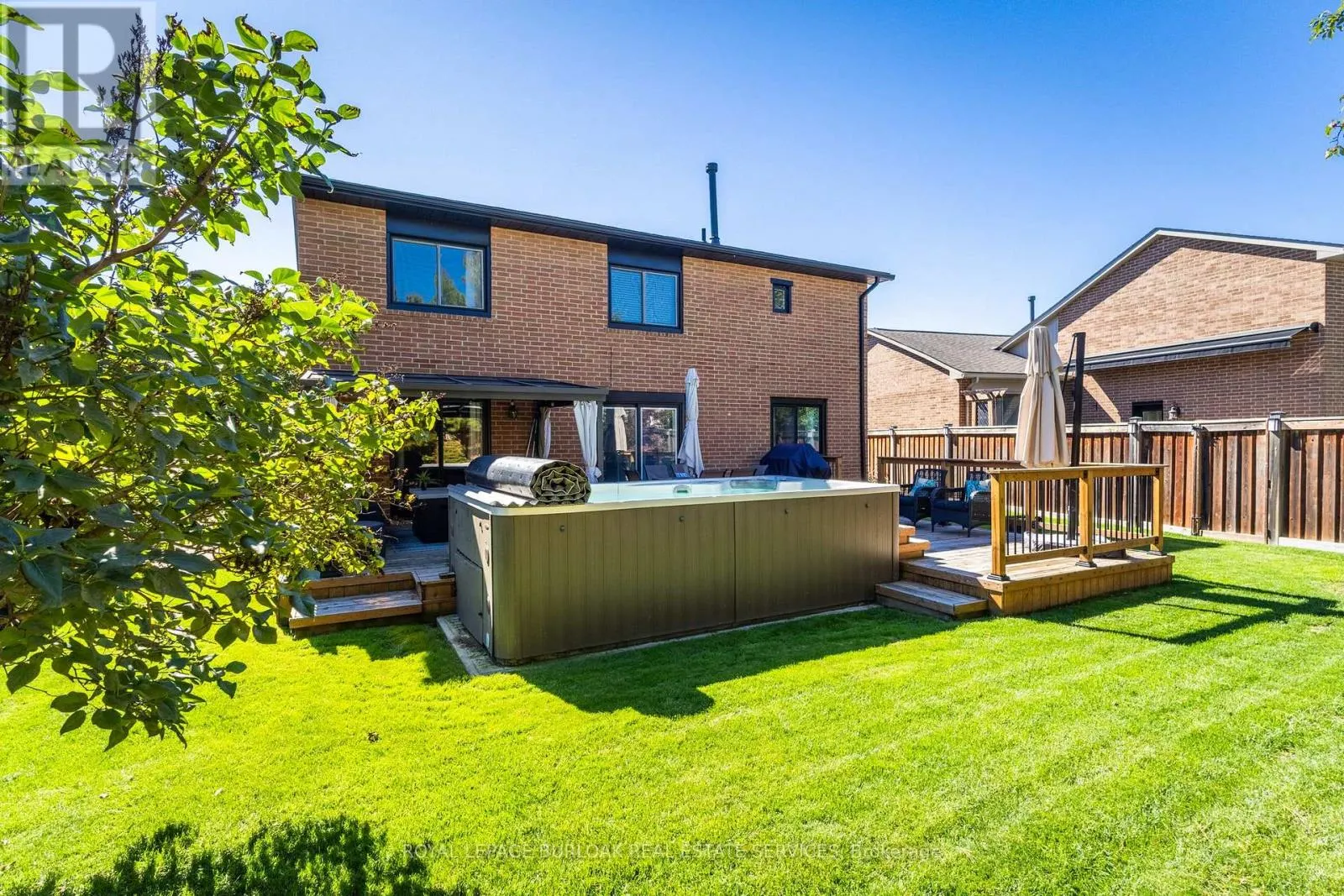 487 WHITE DRIVE